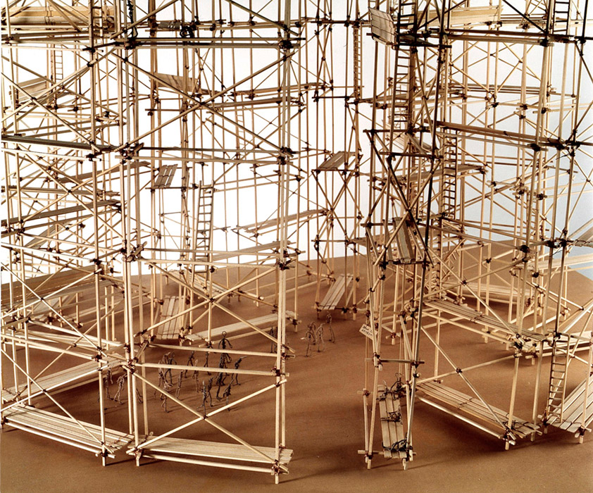 Obra. Madera-cobre-aluminio. Serie Mi país y el Mundo. 130x100x180 cm. Año 2003