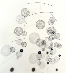 Esto es un candombe. Aluminio-nylon-hierro. Serie de la Música. 170x170x200 cm. Año 2005 Esto es un candombe. Aluminio-nylon-hierro. Serie de la Música. 170x170x200 cm. Año 2005